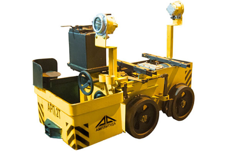 Аккумуляторный электровоз АРП2Т